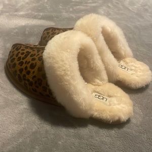Ugg Cheetah Slippers. Size 6.